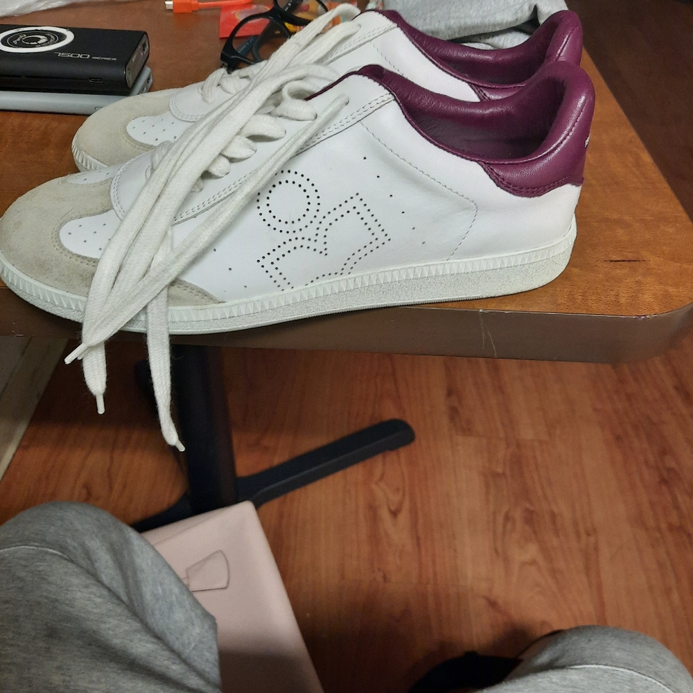 Shoes - Picture 4 of 4